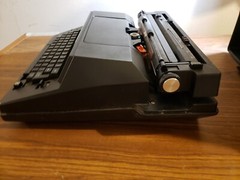 Brother Model 7300 Correct-O-Ball XL-1 Electric Typewriter WORKS!!!
