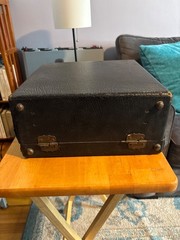 WORKING Vintage Remington Noiseless Portable Typewriter W Original Carrying Case