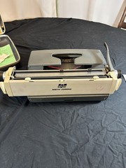 Vintage Smith-Corona SCM Classic 12 Manual Portable Typewriter with Case