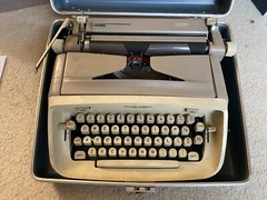 1960’s Vintage Royal Safari Tan and Ivory Portable Typewriter Manual Typing