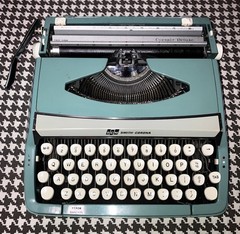 Smith Corona Vintage Portable Turquoise Corsair Deluxe Typewriter England Tested