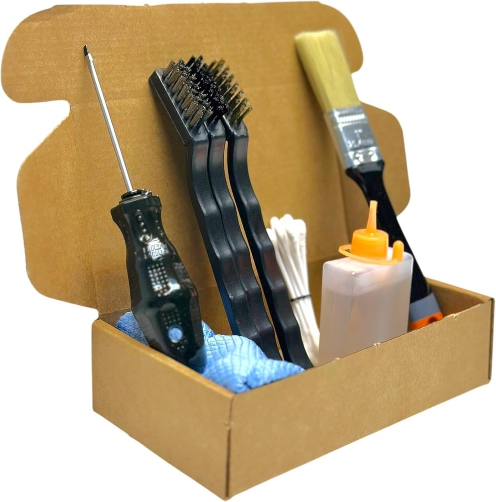 Maintenance Kit – Dust Brush, Typewriter Oil, Polishing Cream, Typebar Cleane…