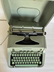 Hermes 3000 Typewriter Swiss Made Seafoam Green w/ Case, & Manual – READ