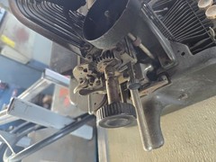 Antique 1918 Oliver No. 9 Olive Green “ Batwing “ Typewriter – READ