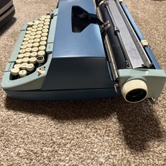 Smith Corona Sterling 6MSE-160708 Manual Typewriter 1972 w/Case Blue WORKS!