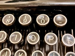 1938 Remington Junior Portable Typewriter~Looks & Performs Great But No Case Top