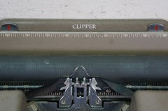 Mid Century LC Smith & Corona Portable Manual Clipper Typewriter