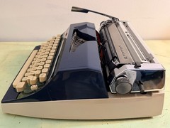 Adler Gabriele 35 Portable Typewriter • Techno / Cubic Typeface • Original Case