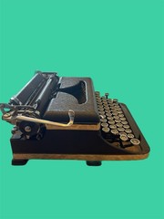 Vintage 1937 Royal Deluxe Model O Portable Typewriter and Case WORKS