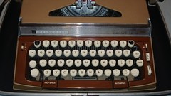 Vintage Penncrest Caravelle 12 By Smith Corona For J.C. Penny Excellent Working