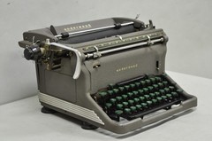 Vintage Underwood Rhythm Touch Art Deco Typewriter w/ Green Keyboard Circa 1950