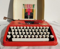SUPER COOL RED OLIVETTI “BAMBINO” TYPEWRITER, MADE IN BRAZIL (MAYBE), WORKS