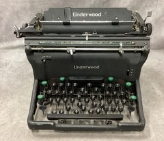 Vintage 1940s Underwood S Model Tabletop Typewriter Matte Black Art Deco