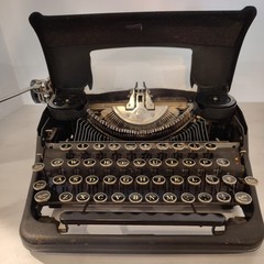 Nice Vintage 1949 L.C. Smith & Corona “Clipper” Typewriter Working W/ Hard Case