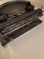 Antique Typewriter Remington USA Made 1920s-30s All Keys Work No Cover