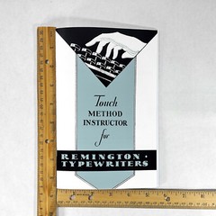 Remington Noiseless Portable Typewriter User Instruction Manual