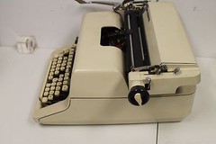 Vintage Collectible Royal 440 Mechanical Manual Typewriter 1967 Working Gray