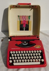 SUPER COOL RED OLIVETTI “BAMBINO” TYPEWRITER, MADE IN BRAZIL (MAYBE), WORKS