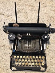 Corona Typewriter Company, Inc. No. 3 Typewriter Manual & Case