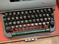 Vintage Olympia SM4 Typewriter West Germany 1958–64 w/ Original Case – Working