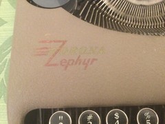Vintage Smith & Corona Zephyr Ultraportable Typewriter 1938 Only 3” Tall
