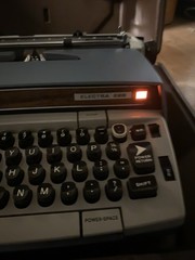 Electric Typewriter Smith Corona Electra 220 w/ Case Works 1970s