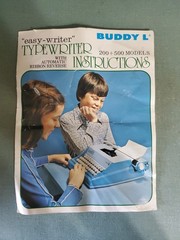 Vintage 1976 Buddy L Typewriter Easy-Writer 200 Manual Plastic Portable W/Box