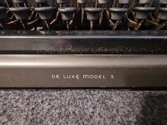 Antique 1937 REMINGTON RAND Deluxe Model 5 Typewriter / Vintage w Case. WORKING