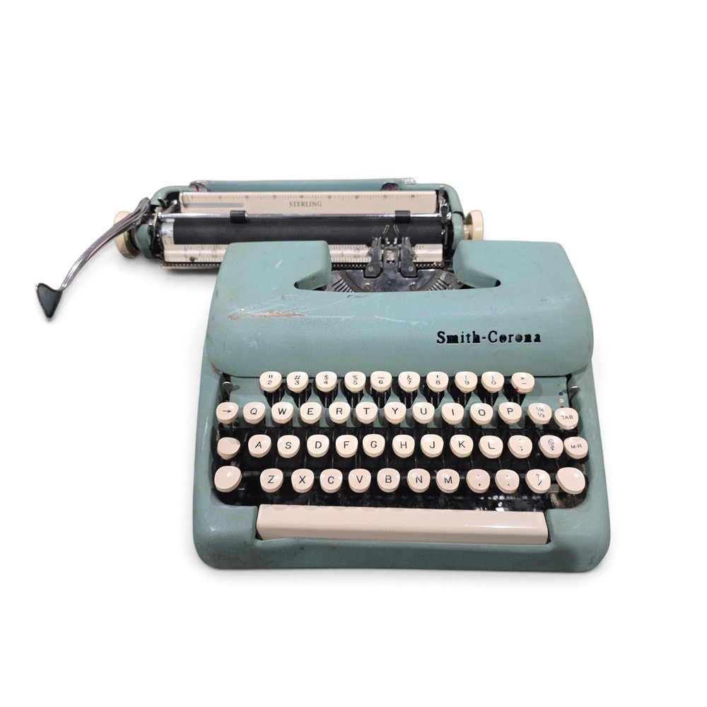 Typewriter Smith Corona Sterling Manual Portable Vintage Typewriter
