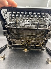 Vintage Remington Rand Noiseless Portable Typewriter Model 7 in Case, 1935
