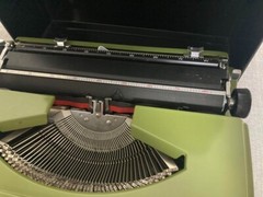 Silver Reed 750 Typewriter by Seiko Retro Vintage with Case Untested