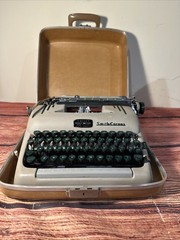 Vintage 1950’s Smith Corona Silent Super Typewriter With Case – Tested