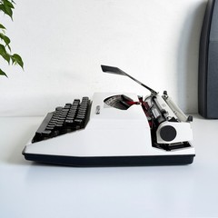 Triumph Tippa S Typewriter – Working Vintage | 1970s Germany |