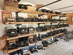 TYPEWRITER OPTIMA / SAFE & FAST SHIPPING /AUCTIONS FROM RETROSFERA / 打字机 打字機
