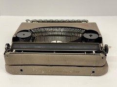 1930s Vintage Smith Corona Zephyr Ultraportable Typewriter Only 3” Tall