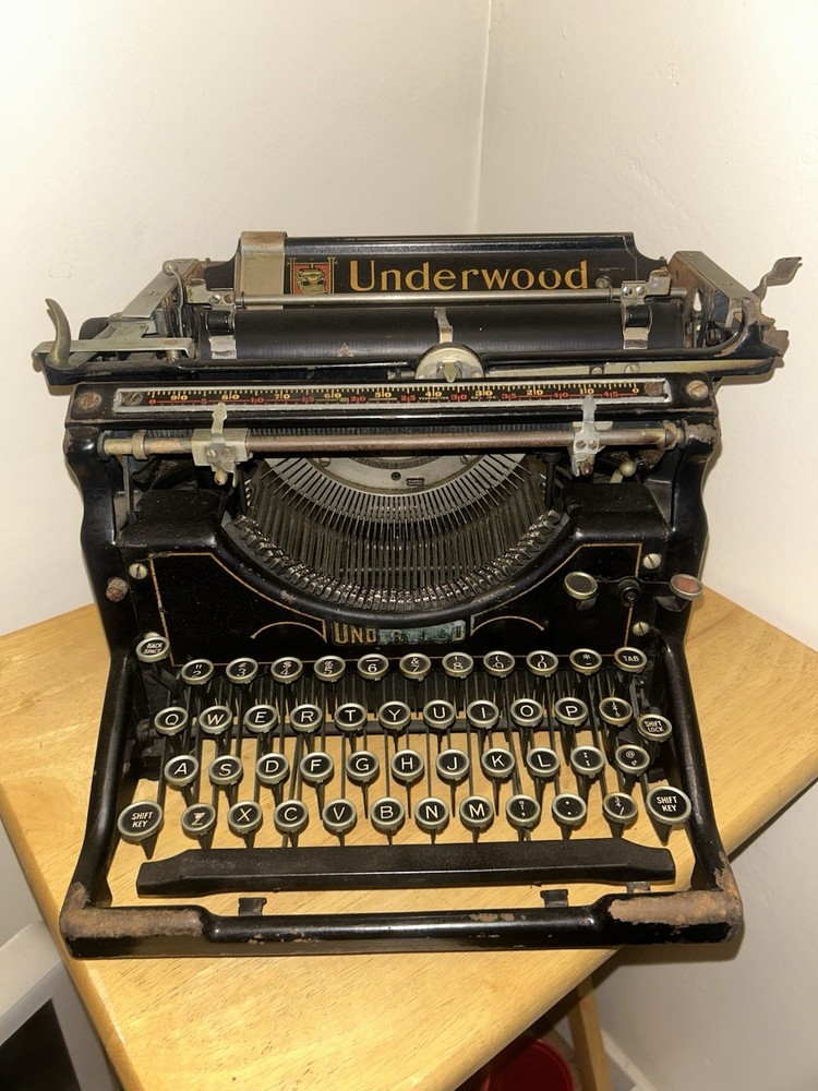Vintage Antique Underwood No. 5 1917 Standard Typewriter Black Collectible