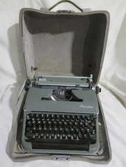 Vintage Olympia Green Portable Manual Typewriter w/ Art Deco Case