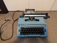 Vintage SCM Smith-Corona Super Sterling Typewriter-Tested/Working Blue