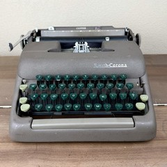 Smith Corona Clipper Portable Typewriter 1950s Green Keys Gray Body With Case