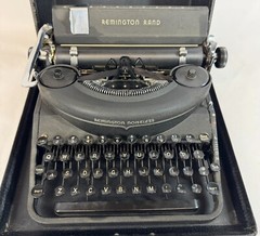 1932 Remington Rand Noiseless Model 7 Black Portable Manual Metal Typewriter