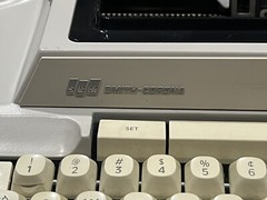 VINTAGE Smith-Corona Coronamatic 2200 Electric Typewriter W/ Case – RETRO/ORANGE