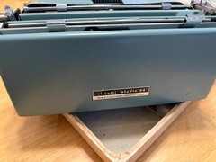 vtg Olivetti Underwood Studio 44 Manual Typewriter Case Cover Barcelona Spain
