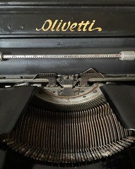 Olivetti M40 1st series with rare Danish keyboard