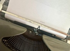 1960’s Consul 232 Typewriter