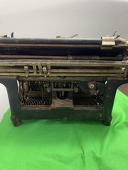 Antique 1920S Underwood Typewriter Serial Number 765190-11 Parts Or Restoration