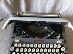 Royal Futura 800 Portable Manual Typewriter With Case And Pad 2 Tone Gray 1950s