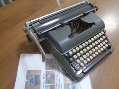 Olympia De Luxe SM3 Typewriter Fully Functional Vintage From Japan