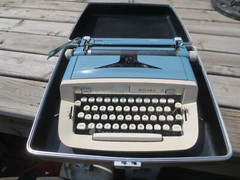1979 Vintage Mid Century Modern Slate Blue Royal Sabre Precision Typewriter