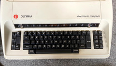 1982 Olympia Electronic Compact Typewriter Vintage – Tested Working – SEE VIDEO!