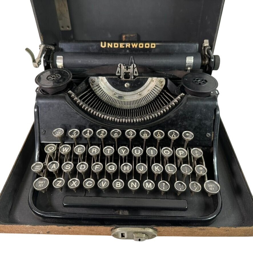 Antique 1936 UNDERWOOD Portable 4 Bank Typewriter Model E924075 w Wooden Case